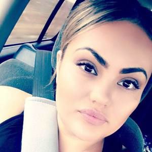 Meet your Posher, Liria